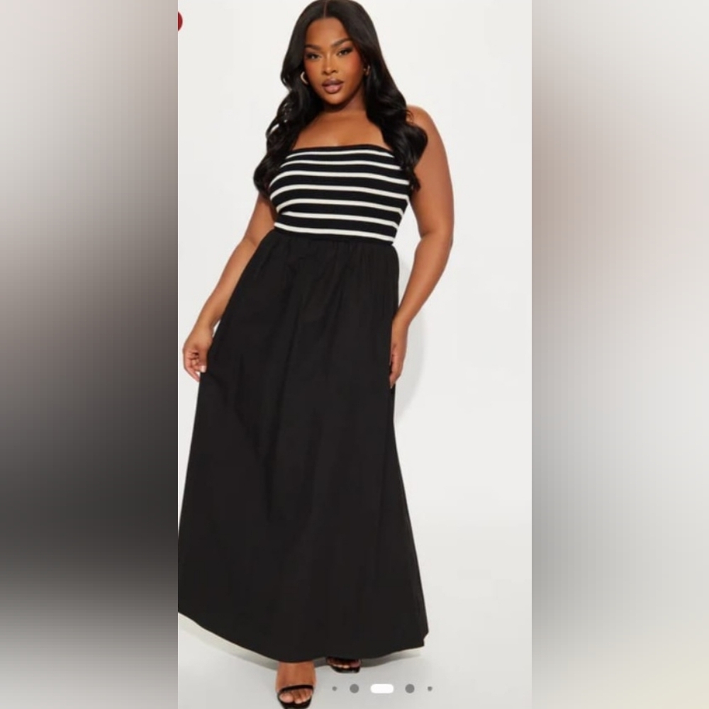 Fashion Nova Black and White Striped Strapless Maxi Dress